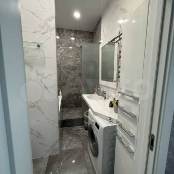 Продается 1-комнатная квартира, 100 м²