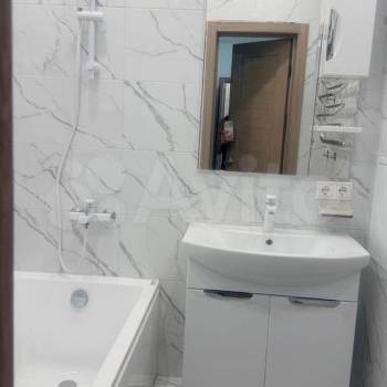 Сдается 1-комнатная квартира, 55 м²