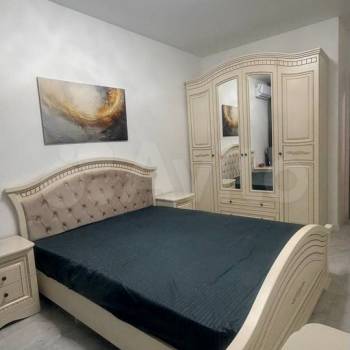 Сдается 1-комнатная квартира, 55 м²