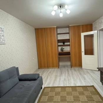 Сдается 1-комнатная квартира, 37,5 м²