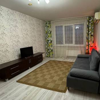 Сдается 1-комнатная квартира, 37,5 м²