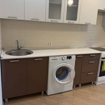 Сдается 1-комнатная квартира, 40 м²