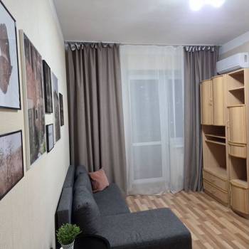 Сдается 1-комнатная квартира, 40 м²