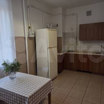 Сдается 1-комнатная квартира, 40 м²