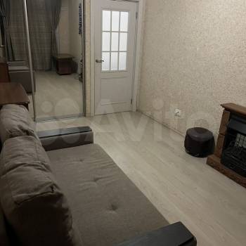 Сдается 1-комнатная квартира, 39,8 м²