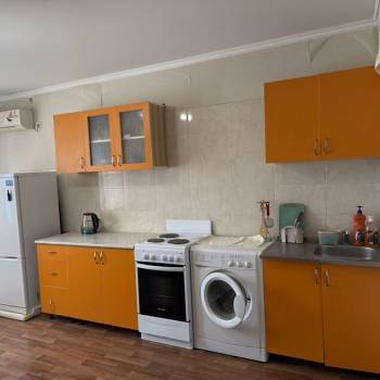 Сдается 2-х комнатная квартира, 65 м²