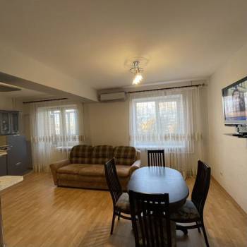 Продается 3-х комнатная квартира, 104 м²