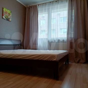 Сдается 1-комнатная квартира, 39 м²