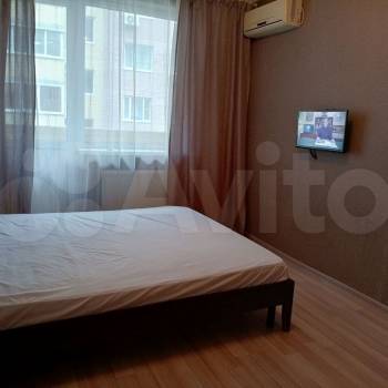 Сдается 1-комнатная квартира, 39 м²