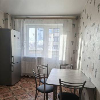 Сдается 1-комнатная квартира, 38 м²