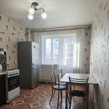 Сдается 1-комнатная квартира, 38 м²