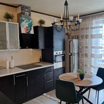 Продается 1-комнатная квартира, 45 м²