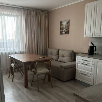 Сдается 2-х комнатная квартира, 67 м²