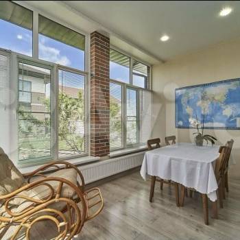 Продается Дом, 290 м²