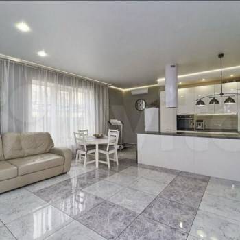 Продается Дом, 290 м²