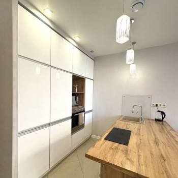 Сдается 1-комнатная квартира, 50 м²