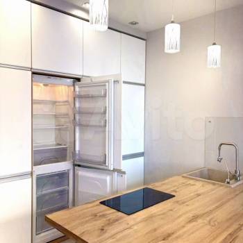 Сдается 1-комнатная квартира, 50 м²