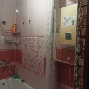 Продается 1-комнатная квартира, 32 м²