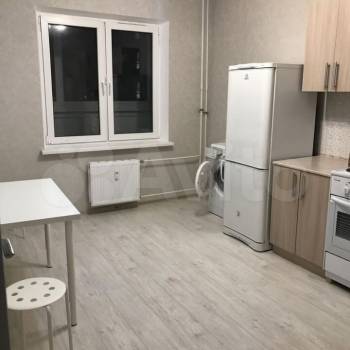 Сдается 1-комнатная квартира, 38 м²