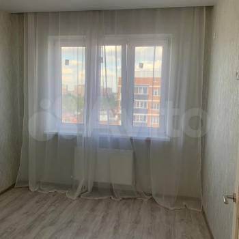 Продается 1-комнатная квартира, 37 м²