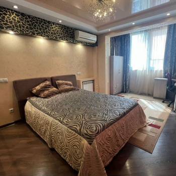 Сдается 2-х комнатная квартира, 70 м²