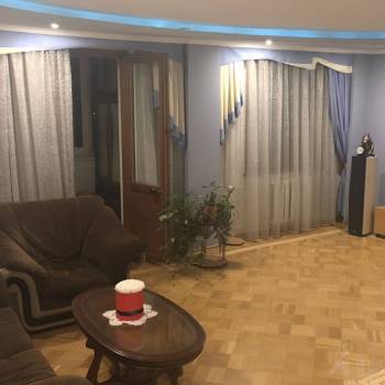 Продается Многокомнатная квартира, 138 м²
