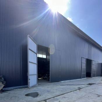 Сдается Нежилое помещение, 300 м²