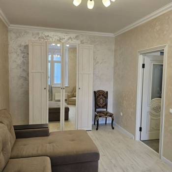 Сдается 1-комнатная квартира, 40 м²