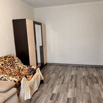 Сдается 1-комнатная квартира, 38 м²