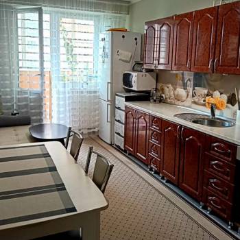 Продается 1-комнатная квартира, 47 м²