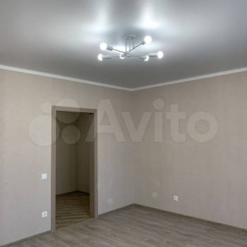 Продается 1-комнатная квартира, 32 м²