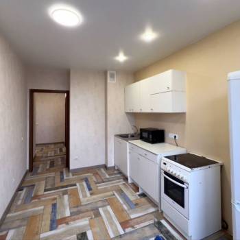 Сдается 2-х комнатная квартира, 65 м²