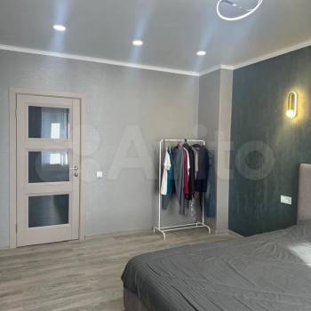 Продается 1-комнатная квартира, 52 м²