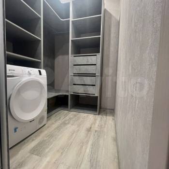 Продается 1-комнатная квартира, 52 м²