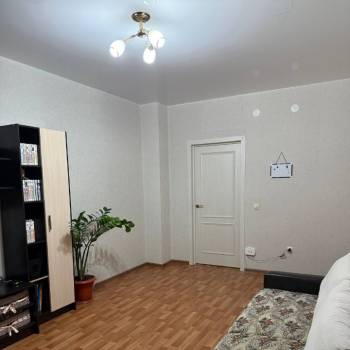 Сдается 1-комнатная квартира, 42 м²