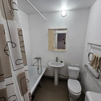 Сдается 1-комнатная квартира, 35 м²