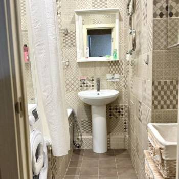 Сдается 2-х комнатная квартира, 75 м²