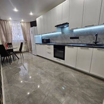 Сдается 2-х комнатная квартира, 64 м²