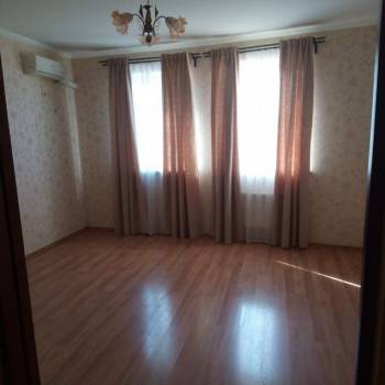 Сдается 1-комнатная квартира, 54 м²