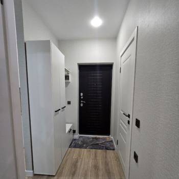 Сдается 1-комнатная квартира, 90 м²