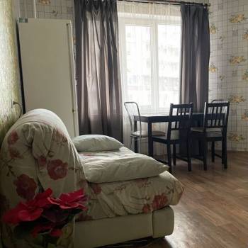 Сдается 1-комнатная квартира, 40 м²