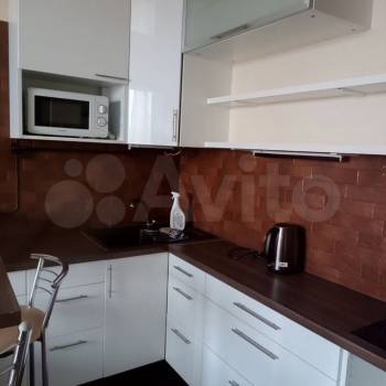 Сдается 1-комнатная квартира, 45 м²