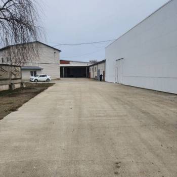 Сдается Нежилое помещение, 300 м²