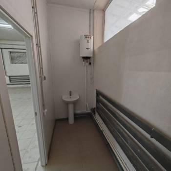 Сдается Нежилое помещение, 300 м²