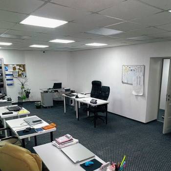 Продается Нежилое помещение, 300 м²