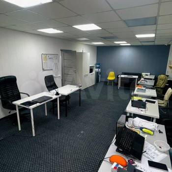 Продается Нежилое помещение, 300 м²