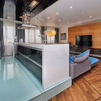 Продается Многокомнатная квартира, 127,7 м²