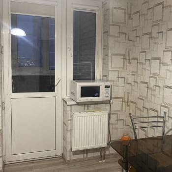 Сдается 1-комнатная квартира, 40 м²