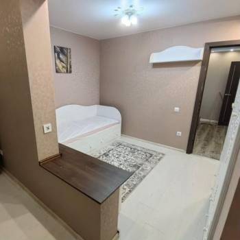 Сдается Многокомнатная квартира, 60 м²