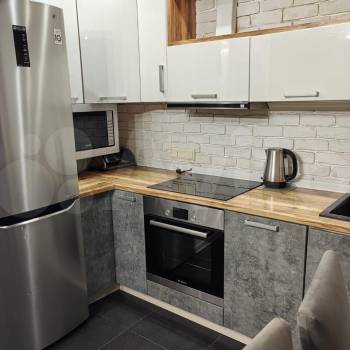 Сдается Многокомнатная квартира, 60 м²